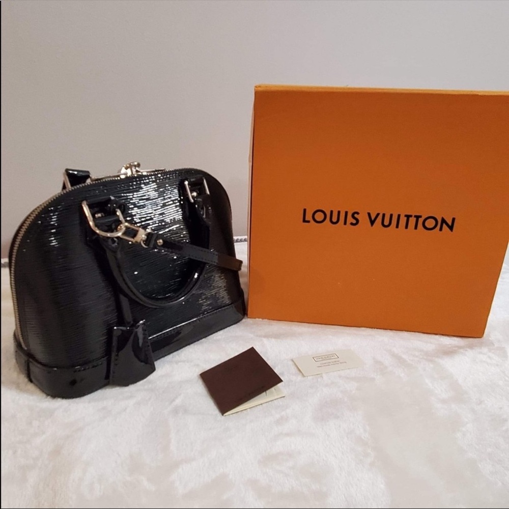 Louis Vuitton Alma BB in black
